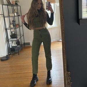 capulet green and black set